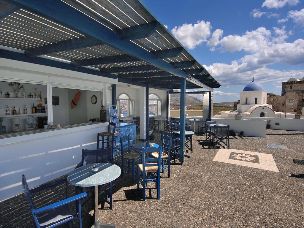 Thira'S Dolphin Aparthotel Akrotírion Kültér fotó
