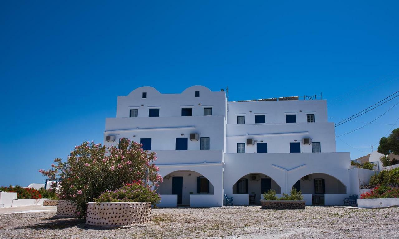 Thira'S Dolphin Aparthotel Akrotírion Kültér fotó